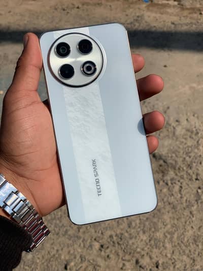 Tecno Spark 30 pro