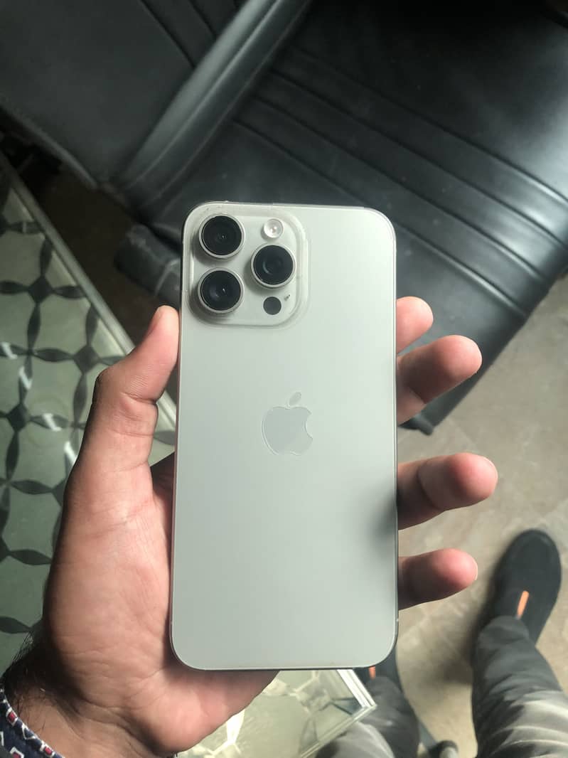 iPhone 15 Pro Max JV – Non-PTA – Excellent Condition 4