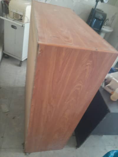 A good condition rack for sale