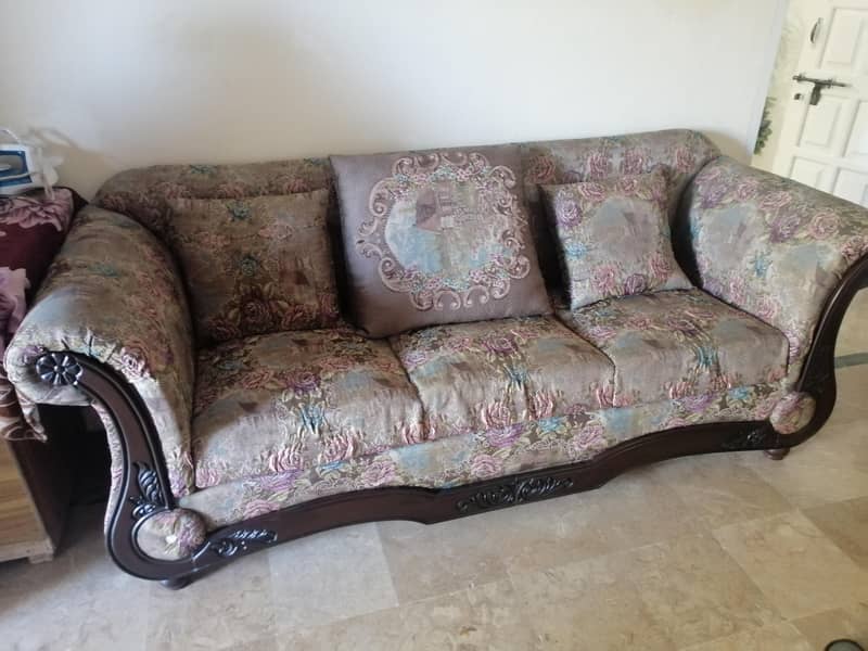 Durable Sofa set 0