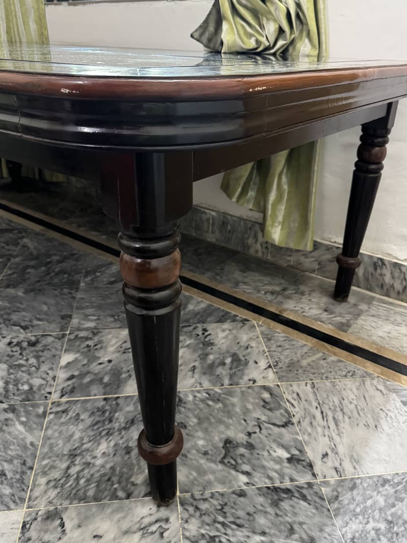 Dining Table with 6 dining chairs 1