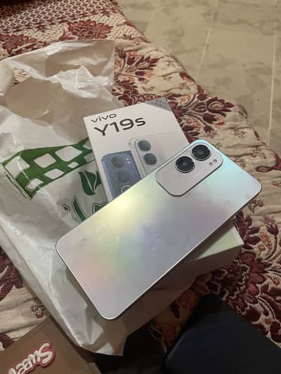 Vivo y19s 4Gb 128Gb new 10/10 condition with box Only