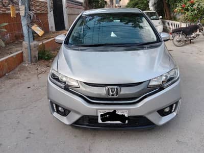 Model 2015/2017 excellent condition car
