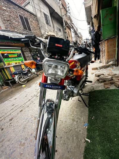 Diamond 70cc bike available for indrive yango