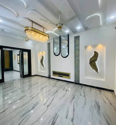 Get This Amazing 5 Marla House Available In Bahria Town - Sector C