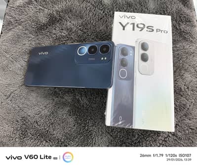 vivo Y19s pro 6/128 6000 mah battery 44 Watt fast charger