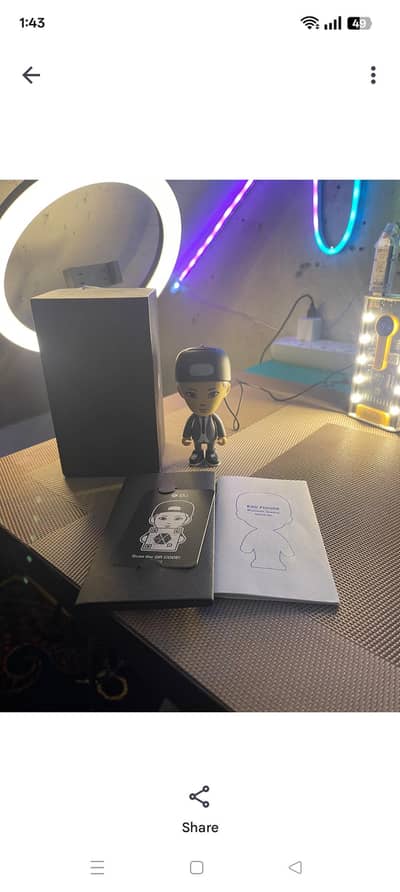 Bluetooth exo figure speaker