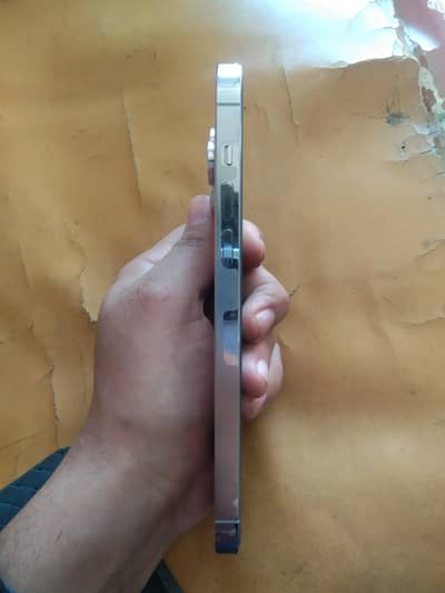 I phone 14 pro max jv