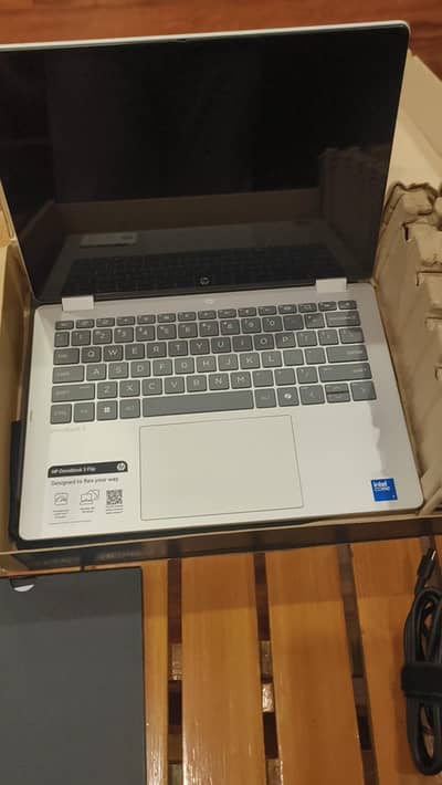 HP OmniBook 5 Flip 14 | Core 7 150U | 16GB RAM | 512GB SSD | Touch