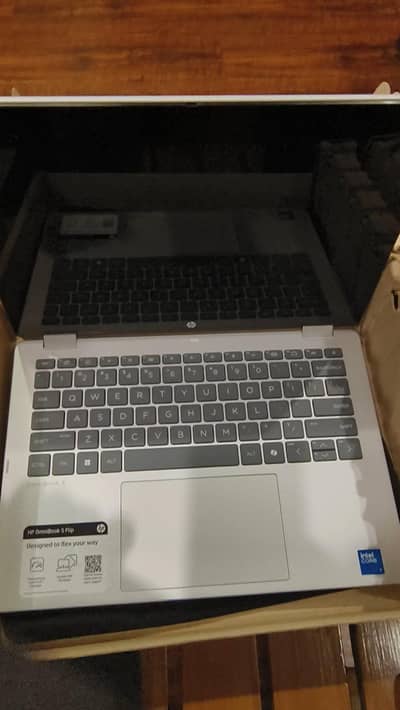 HP OmniBook 5 Flip 14 | Core 7 150U | 16GB RAM | 512GB SSD | Touch
