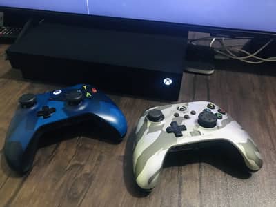 Xbox one x 1 Tb