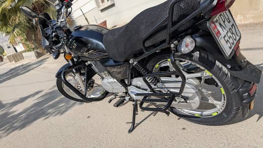 SUZUKI GS 150 SE LIMITED EDITION