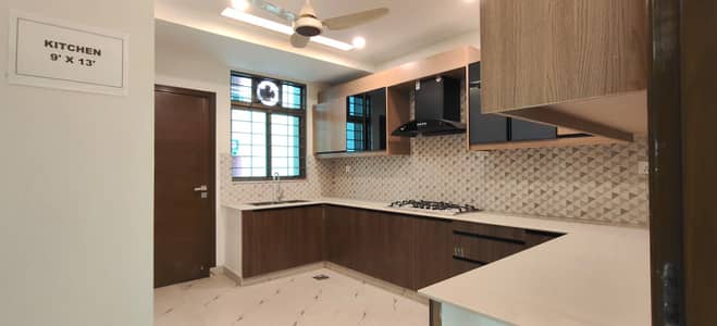 12 Marla 4 Bed Flat For Rent In Sector S