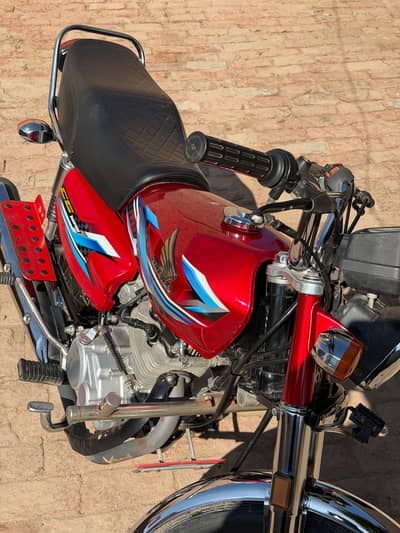 Honda CG 125 2023/24 neat and clean