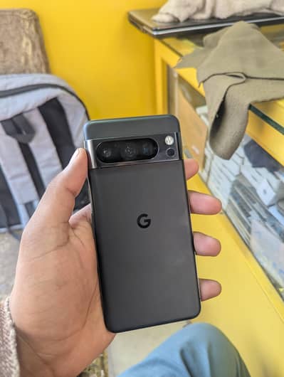 Google pixel 8 pro ( glass paper pe nichan ha )