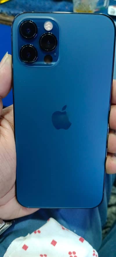 iphon 12 pro 128gb hath82  condition 10/10