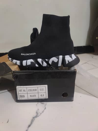 balanciaga size euro 40