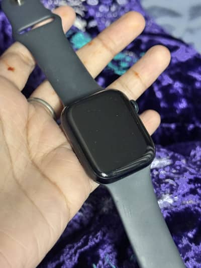 Apple Watch Series 7 (45mm) GPS – Battery 100%