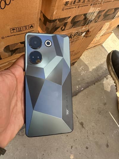Tecno camon 20