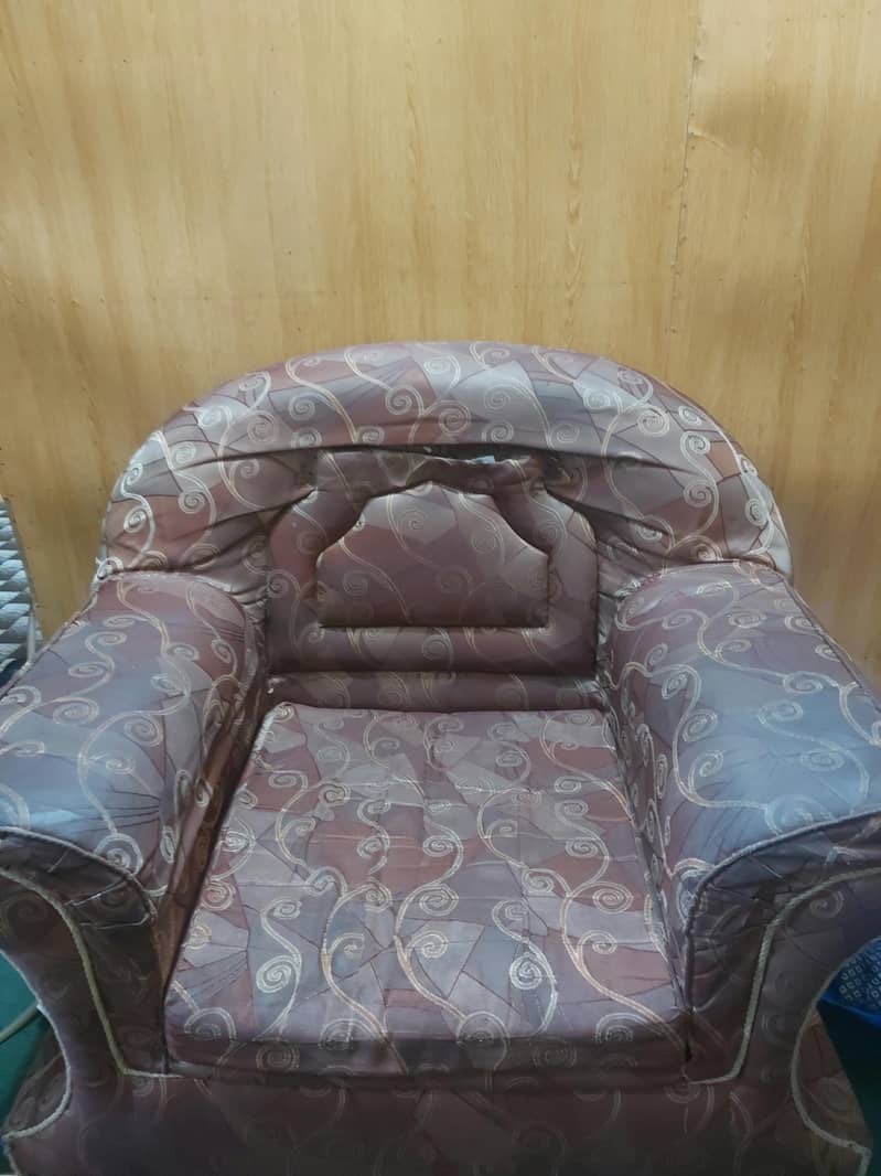 complete sofa set 3+2+1  solid heavy weight structure 4