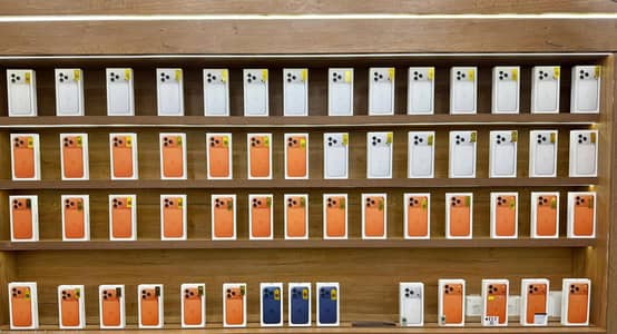 Iphone 17 Pro Max Box Pack HK CHA LLA/ 17 Air PTA Approved/ 16 Plus JV