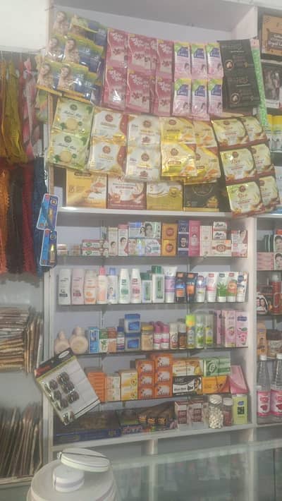 Cosmetics and Manyari Shop ka Saman for Sale
