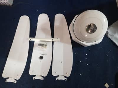 56inch ceiling fan AC 99.9% copper - white - (look like new)