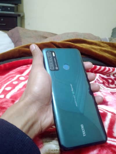 Tecno LC8 6/128 exchange possible condition pic me dakh saktay ho