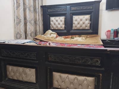urgent selling complete bed room set