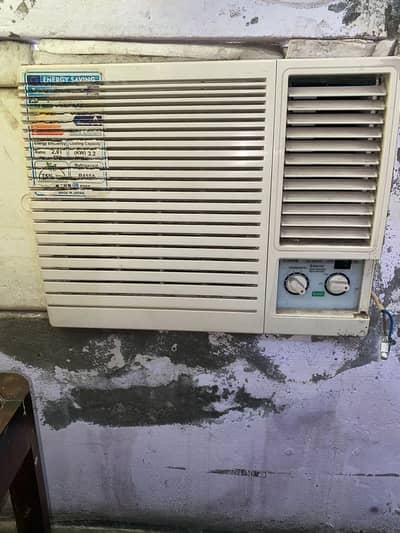 0.75 ton AC in Good Condition
