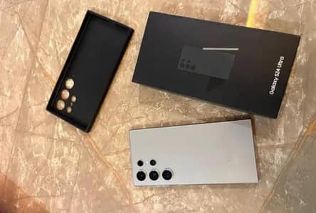 Samsung Galaxy S24 ultra complete box