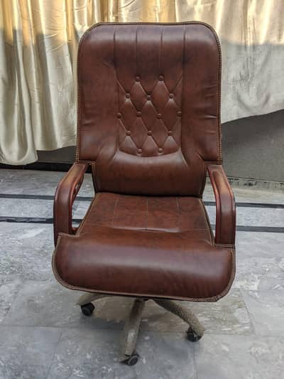 Office chair for sale in Islamabad