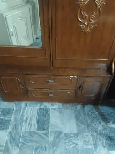 2 door wardrobe with 2 drawers and 2 cabinet