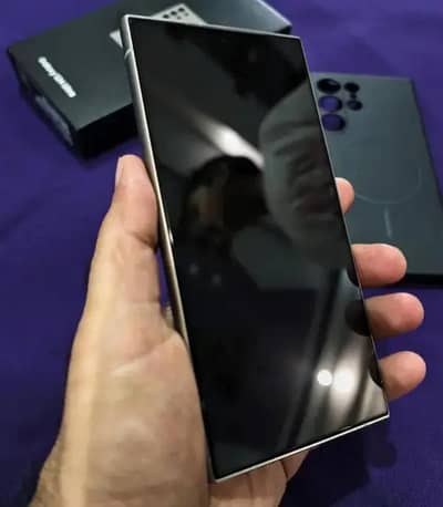 Samsung Galaxy S24 ultra complete box