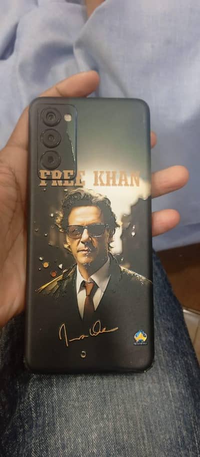 good mobile condition 10by9.5 duba and charger genman