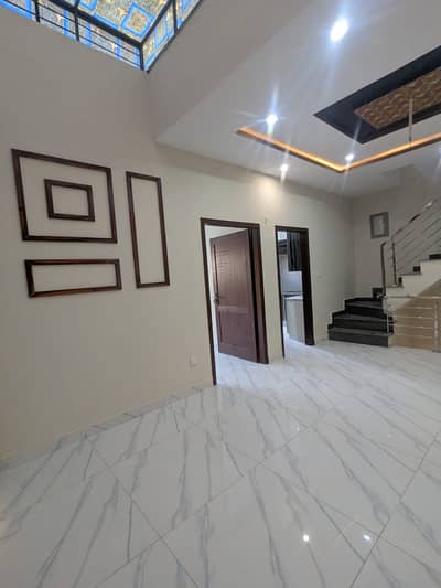 PRIME LOCATION 10 MARLA LOWER PORTION AVAILABLE FOR RENT IN WAPDA TOWN