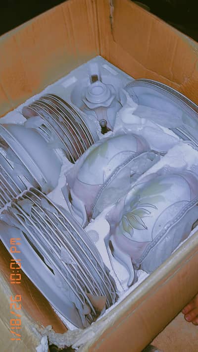 new bone china dinner set