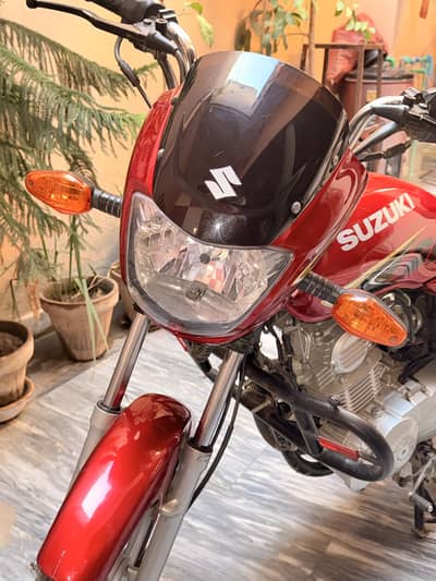 Suzuki GD 110 – 2022 Model – Red – Excellent Condition