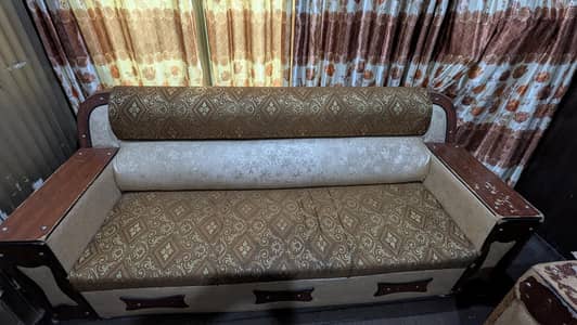 5 seated sofa set for sale used condition look in picture