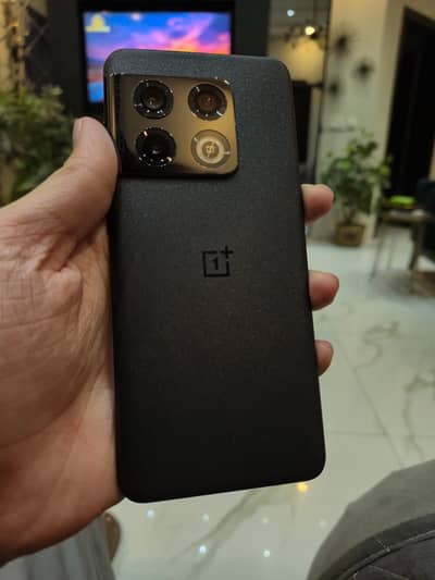 ONE PLUS 10 PRO 5G