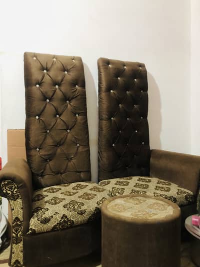 High-back tufted armchairs  with table