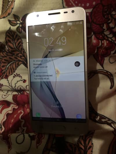 samsung j5 prime or i phone 8 ha,0323,,48,,49,,233