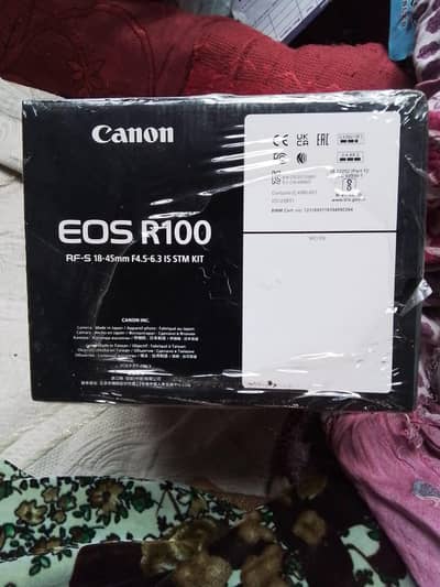 EOS R100 RF-S 18-45mm F4.5-6.3 IS STM KIT