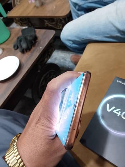 v40e 8/256 vivo