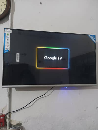 Google Ai tv Border less 32 inch smart