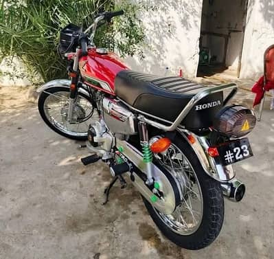 honda 125s self start 2023 model apl untegistred 03170812992