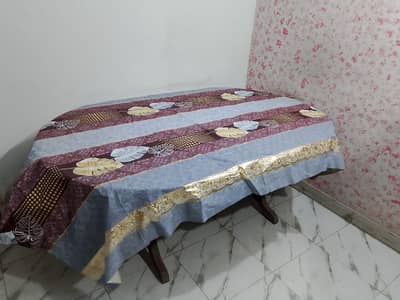 wooden dinning table for sale with 6 chairs