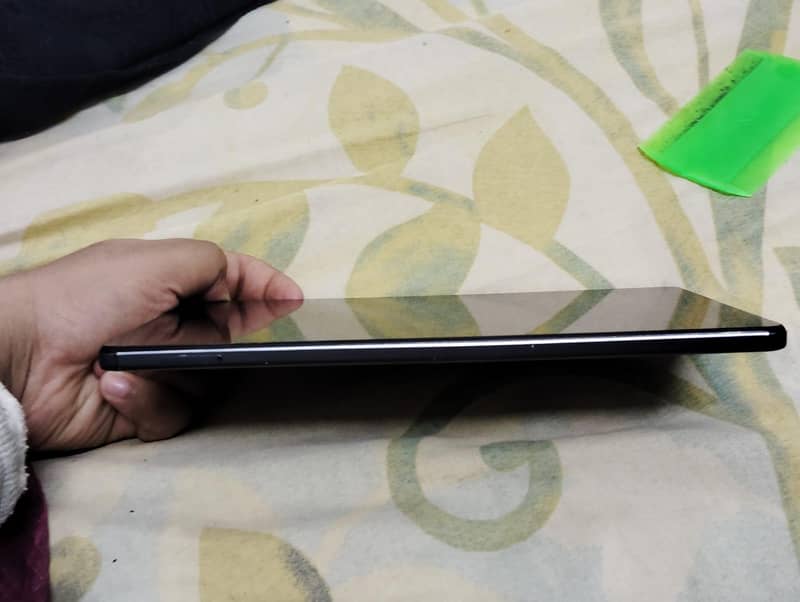 Samsung a7 lite  tab 1