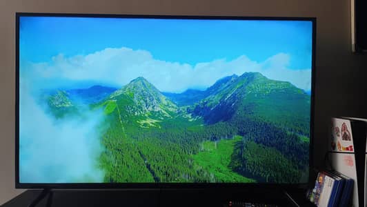 SAMSUNG 4K LED TV model S1800 SMART TV
