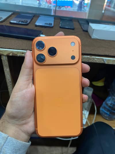 17 pro max complete box